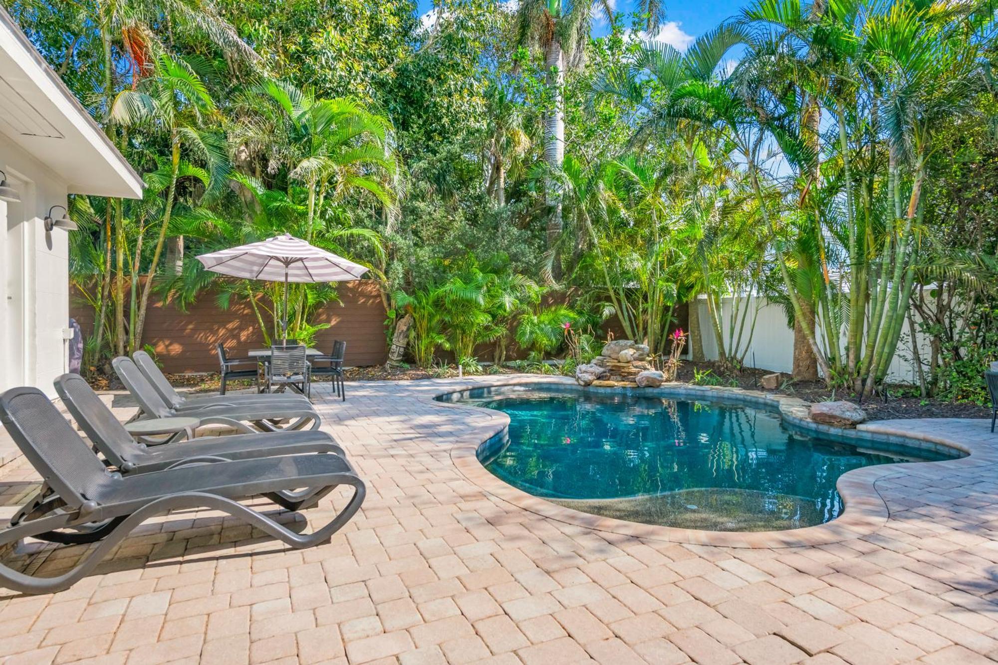 Sandy Pants - Designer Beach Chic Home Steps To Beach Backyard Oasis W Heated Pool 애나 마리아 외부 사진